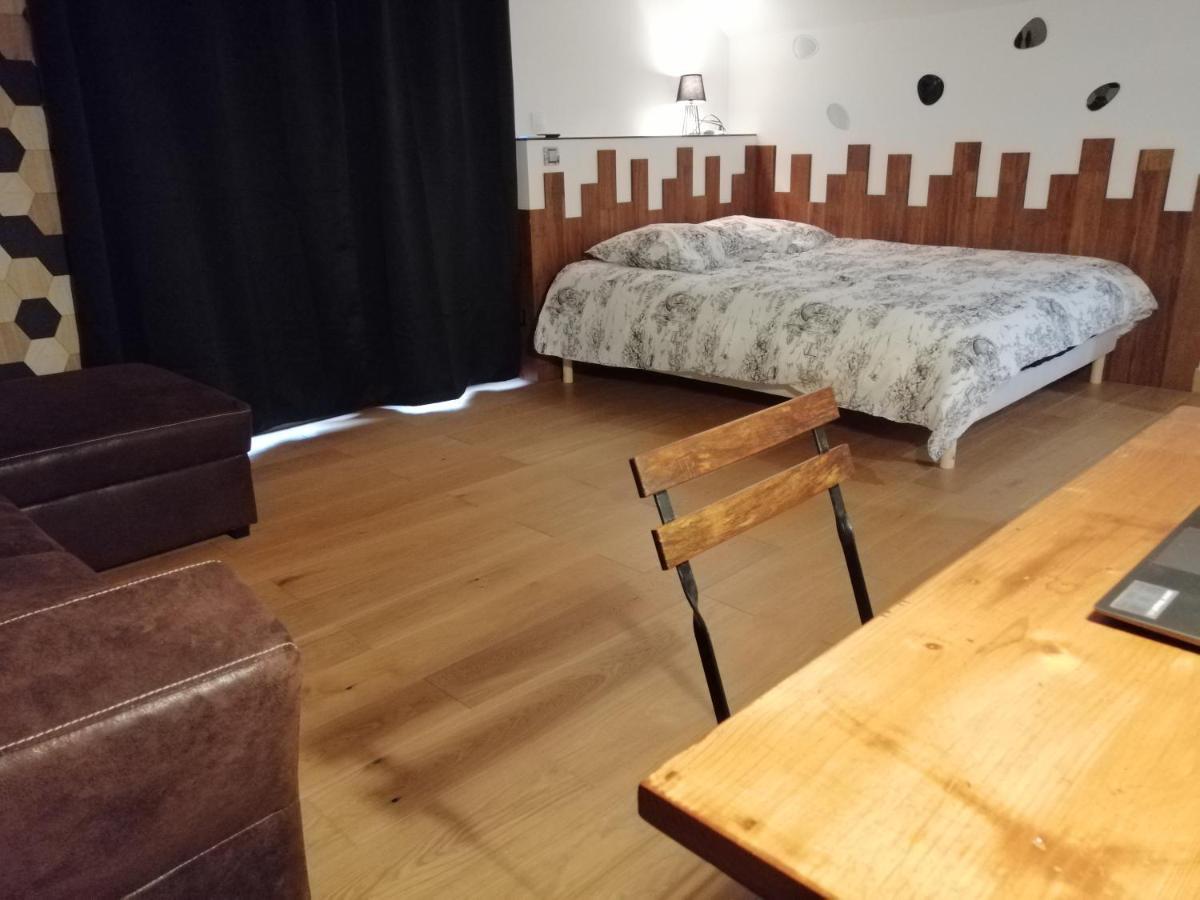 Le Gite Du Chtihameau Avec Piscine Interieure Privative, Selon Date Bassee Esterno foto